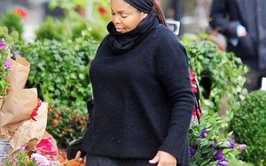 Janet Jackson sinh con trai đầu lòng ở tuổi 50